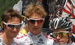 Kim Kirchen, Frank Schleck und Andy Schleck am Start der sechsten Etappe der Tour de Suisse 2008